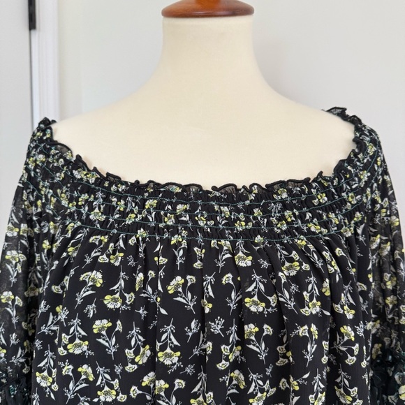 Free People Black Floral Off the Shoulder Blouse Size M Medium - Picture 4 of 13